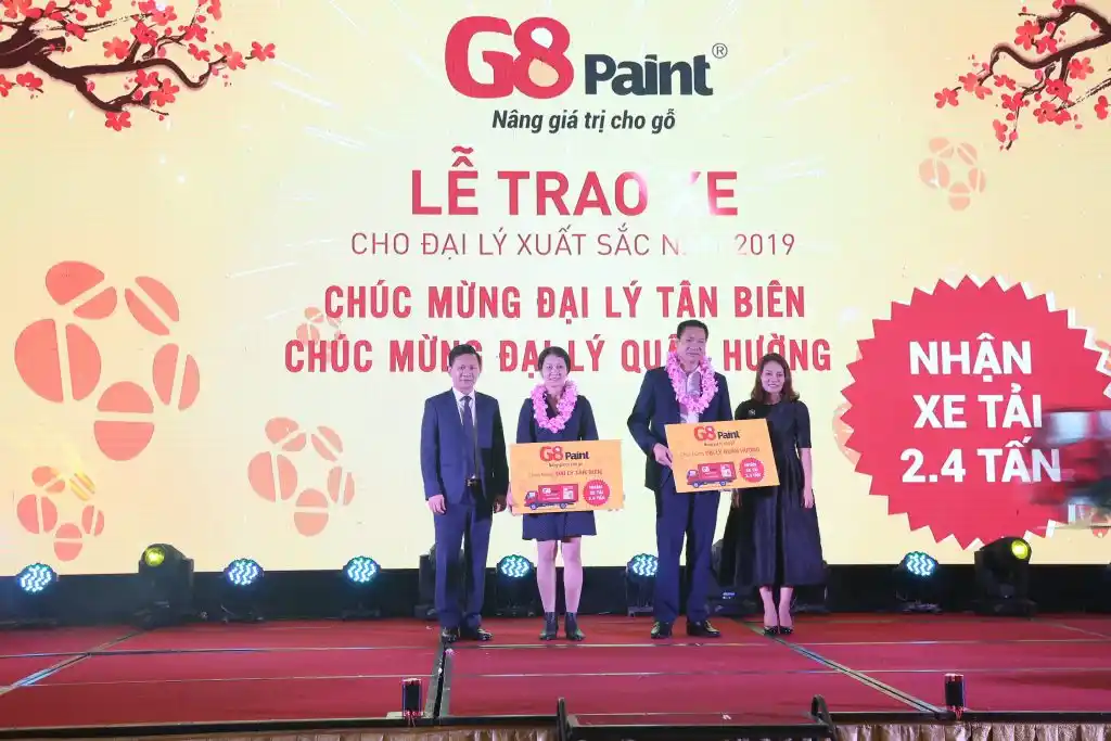 Sao Việt Nam Tổ Chức Lễ Bàn Giao Xe Ô Tô Cho Các Đại Lý Xuất Sắc Năm 2018