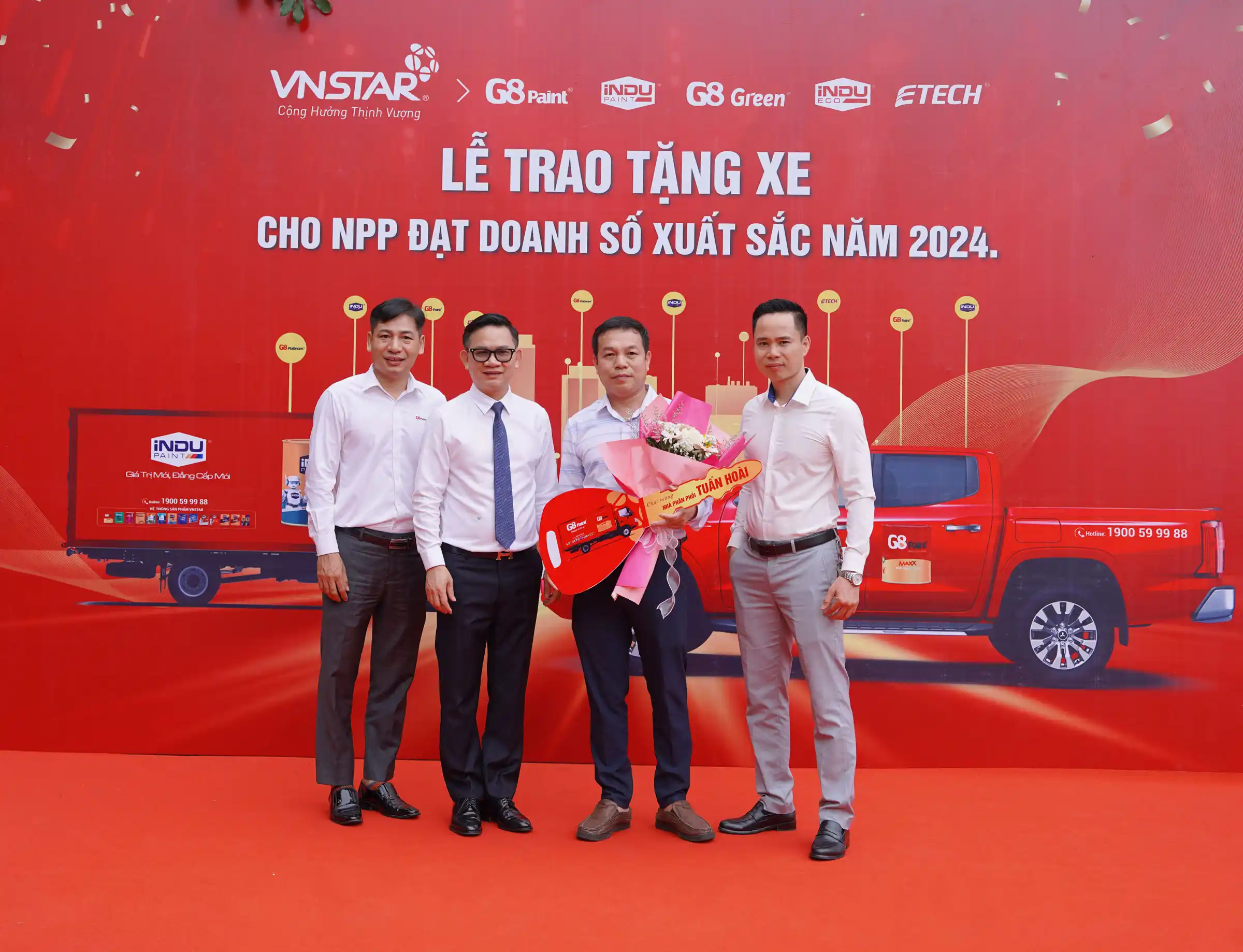 LỄ TRAO TẶNG XE CHO NHÀ PHÂN PHỐI XUẤT SẮC 2024