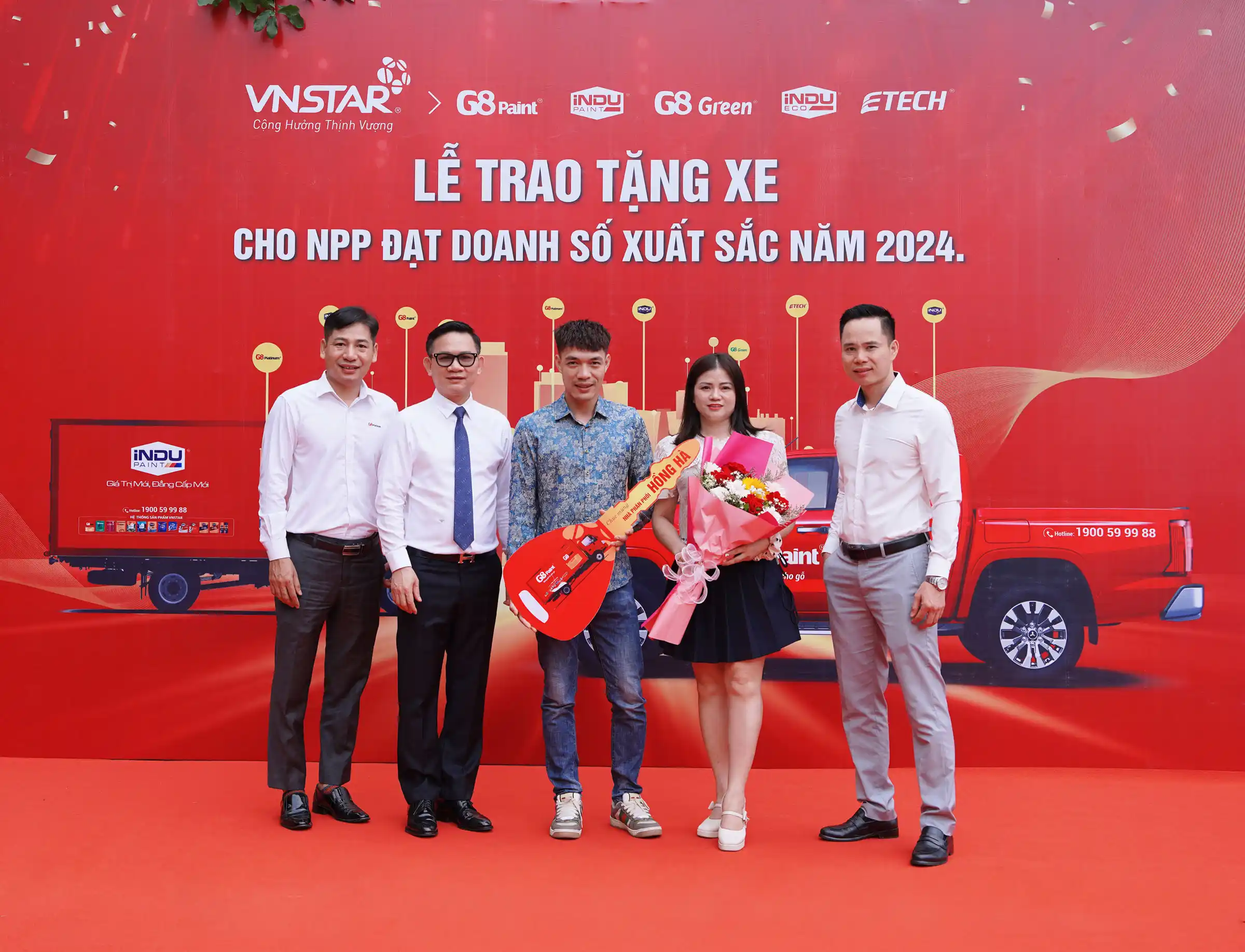 LỄ TRAO TẶNG XE CHO NHÀ PHÂN PHỐI XUẤT SẮC 2024